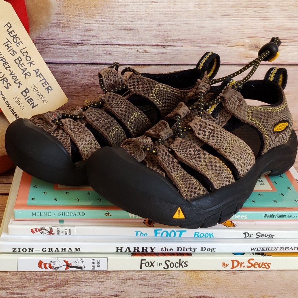 Keen Kid's Sandals Water Shoes Waterproof EUC